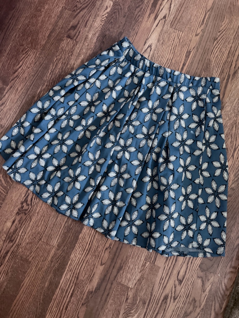 Lularoe Madison Blue Floral A-Line Skirt - has Pockets!